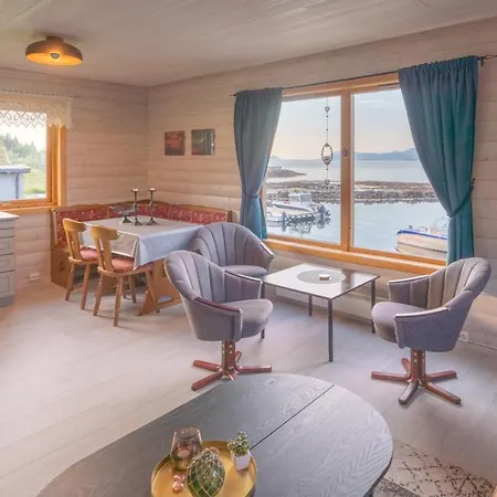 Laukvik Senja Ferieparker Botnhamn