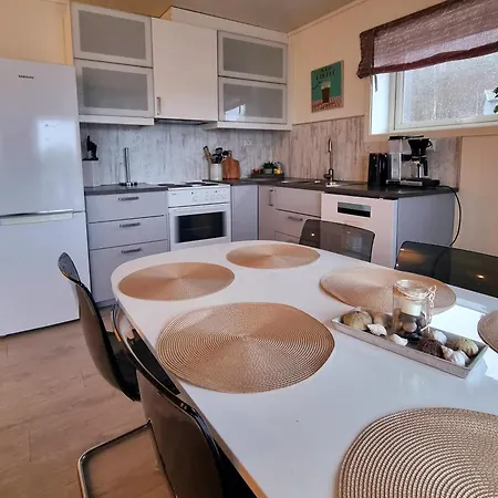 Kompleks wypoczynkowy Laukvik Senja *